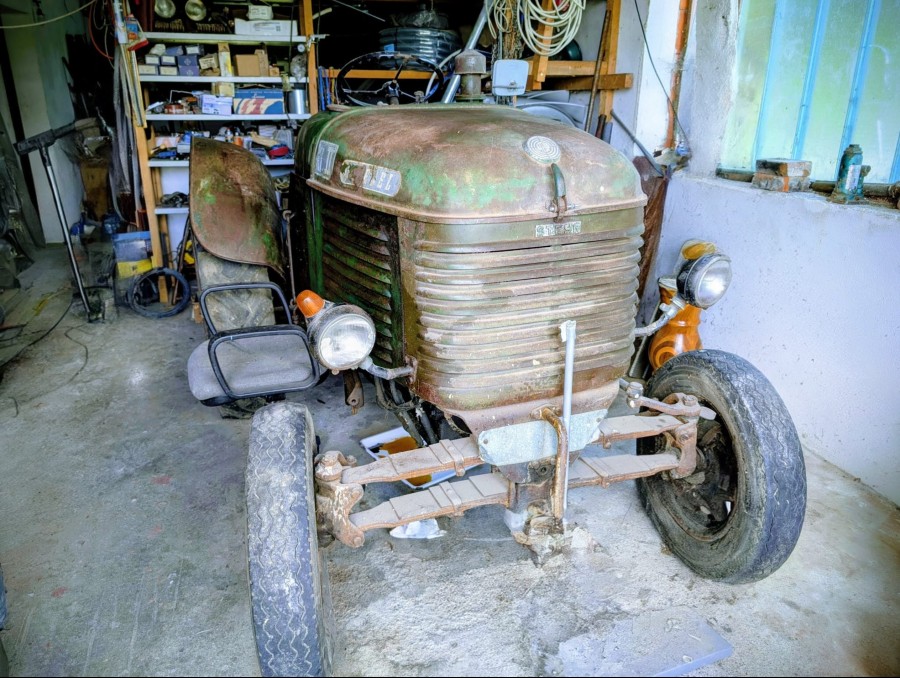 Oldtimer Steyr 180 in restaurierungsbedürftigem Zustand Baujahr BJ 03/1954