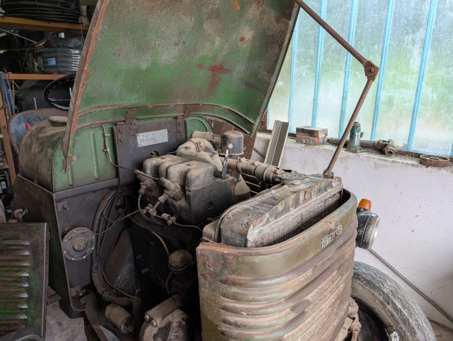 Oldtimer Steyr 180 in restaurierungsbedürftigem Zustand Baujahr BJ 03/1954