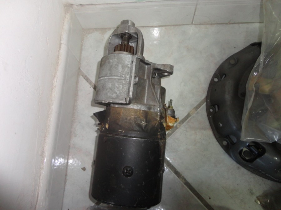 Elektronik für Maserati abzugeben Baujahr BJ -