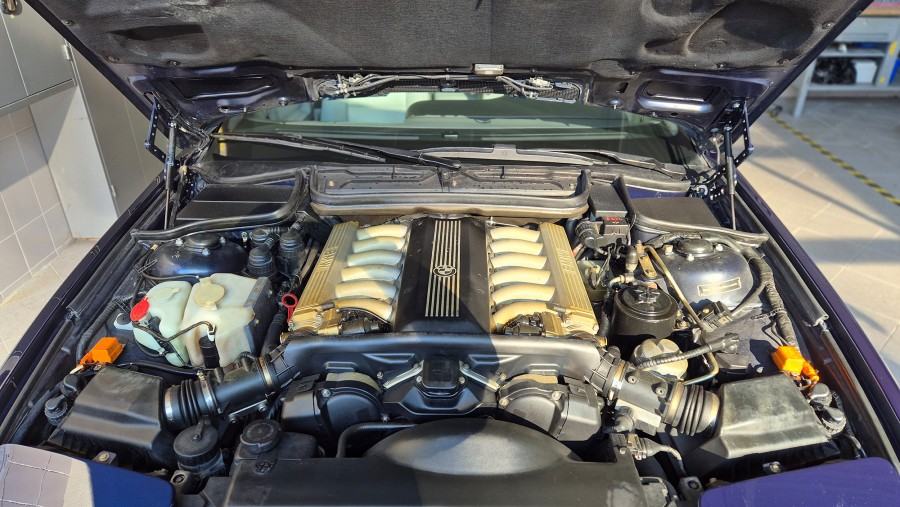 BMW 850 i Kat. V12, „Traumauto“ Baujahr BJ 02/1992