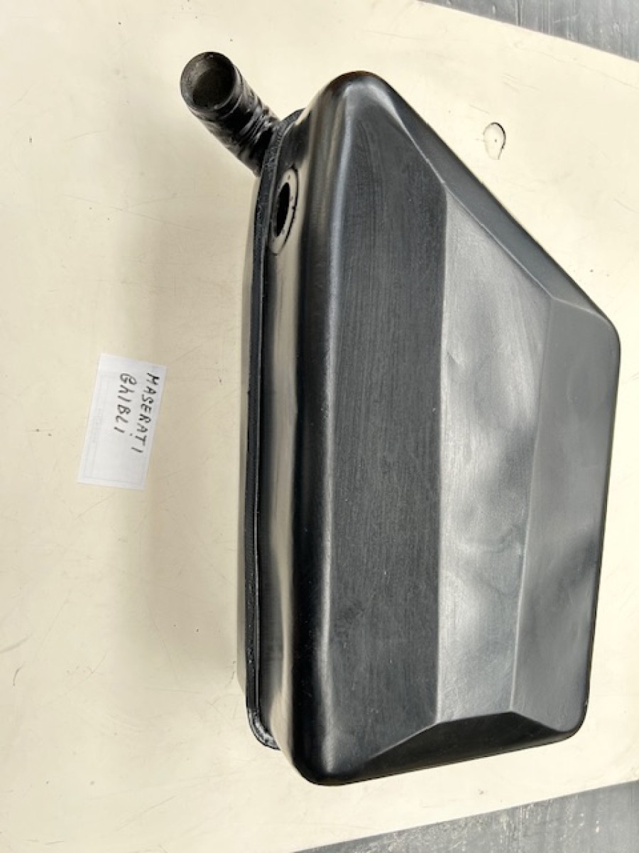 Tank für Maserati Ghibli zu verkaufen Baujahr BJ -