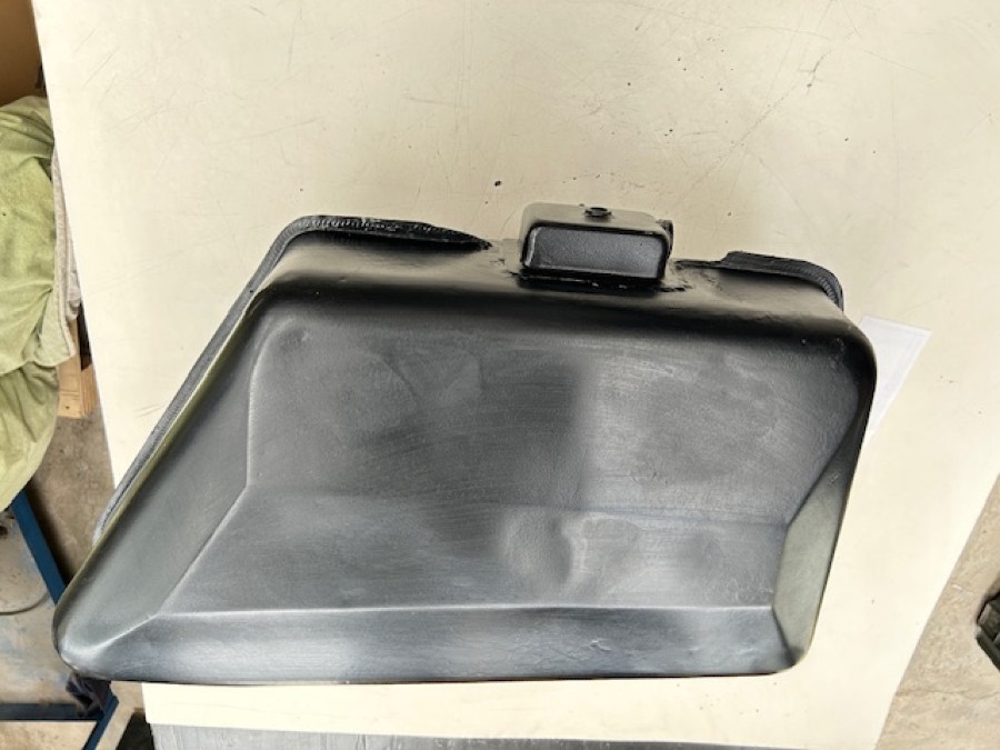 Tank für Maserati Ghibli zu verkaufen Baujahr BJ -