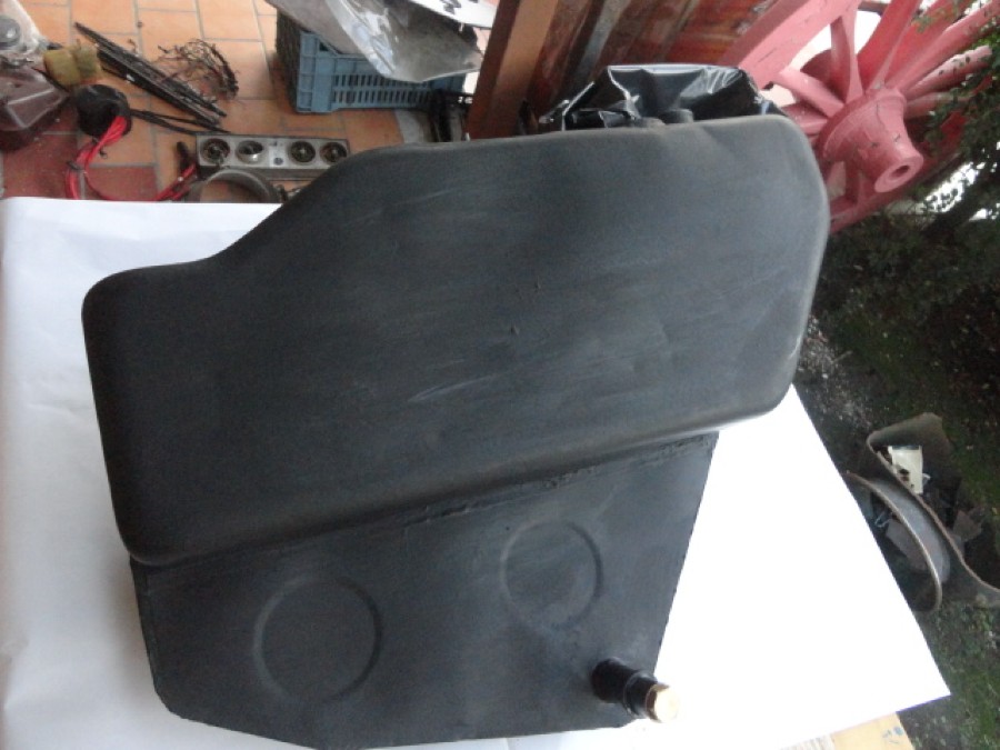 Tank für Lamborghini Espada abzugeben Baujahr BJ -