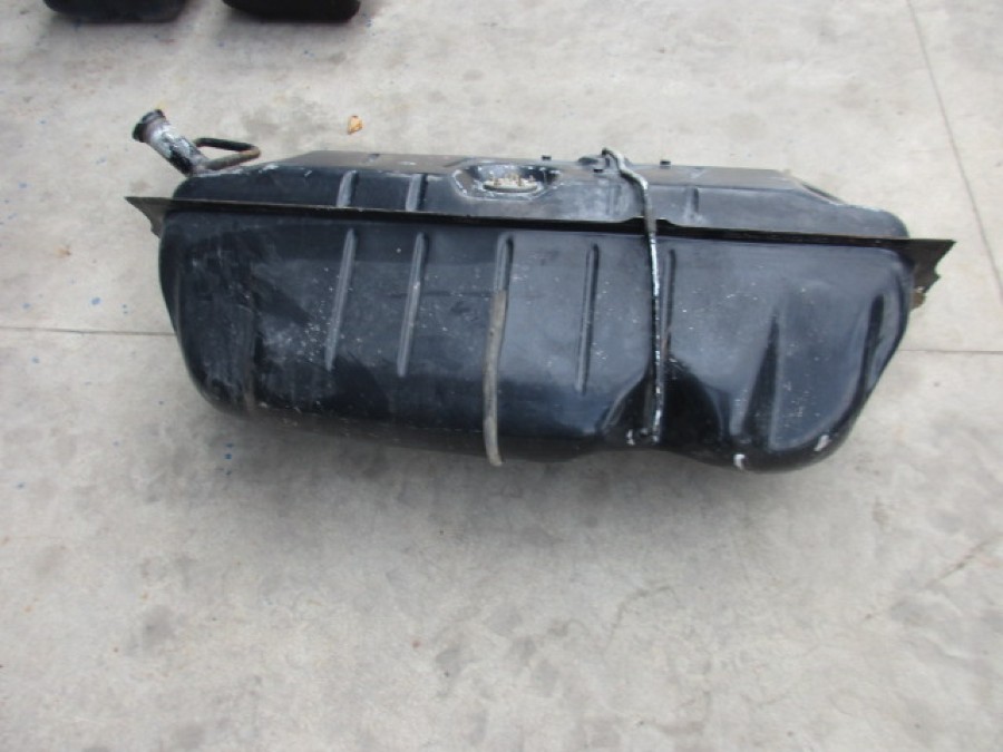 Für Mercedes Benz SLC-Klasse Tank zu verkaufen Baujahr BJ -