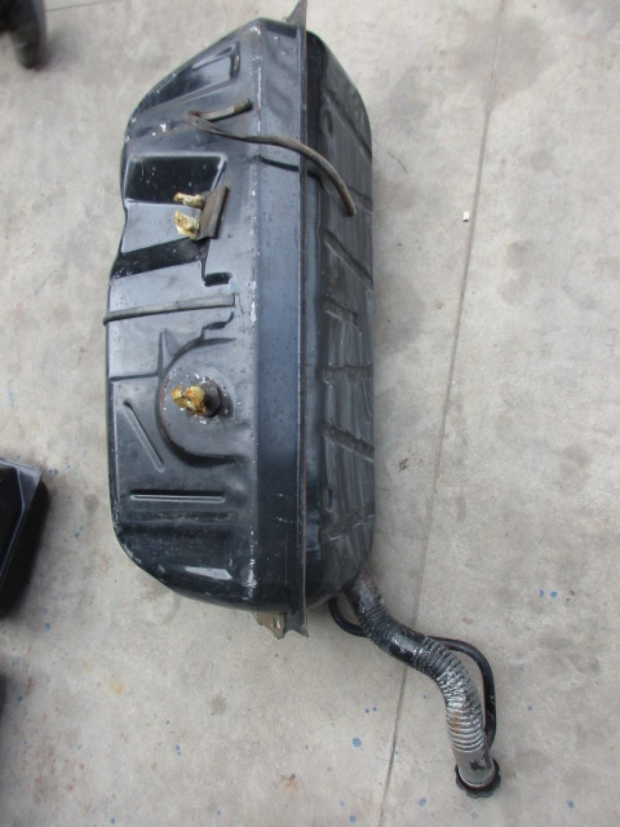 Für Mercedes Benz SLC-Klasse Tank zu verkaufen Baujahr BJ -