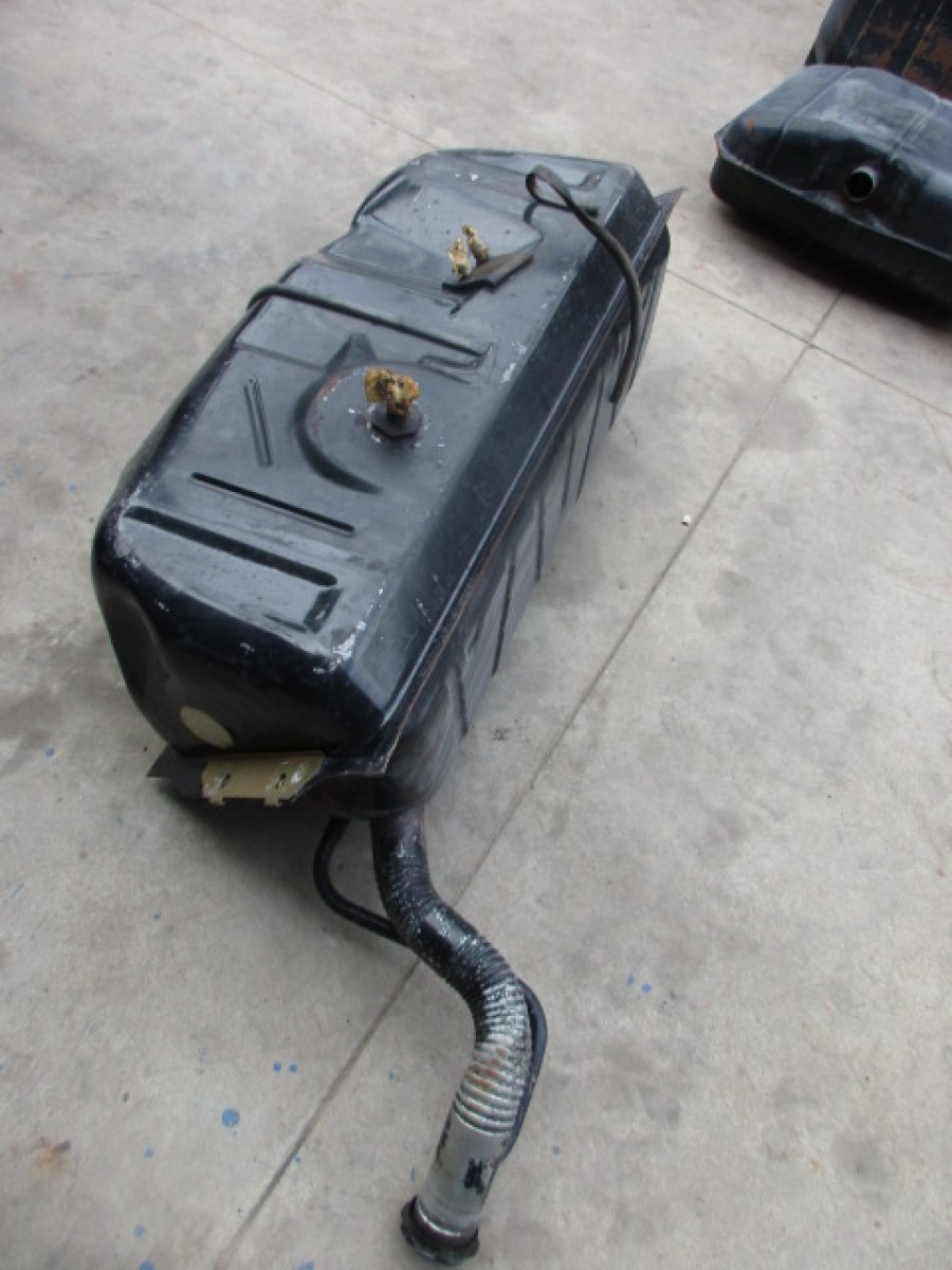 Für Mercedes Benz SLC-Klasse Tank zu verkaufen Baujahr BJ -