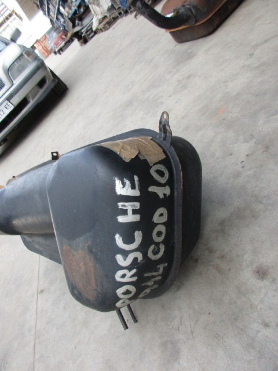 Für Porsche 914 Tank zu verkaufen Baujahr BJ -