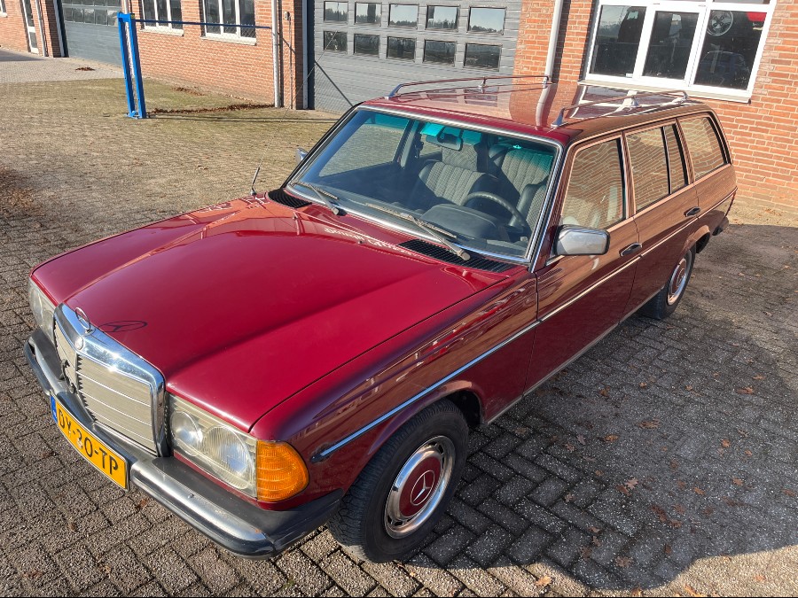 Mercedes Benz 230 Baujahr BJ 01/1979