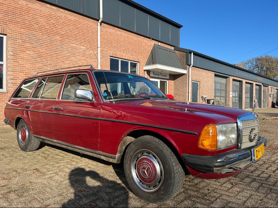 Mercedes Benz 230 Baujahr BJ 01/1979