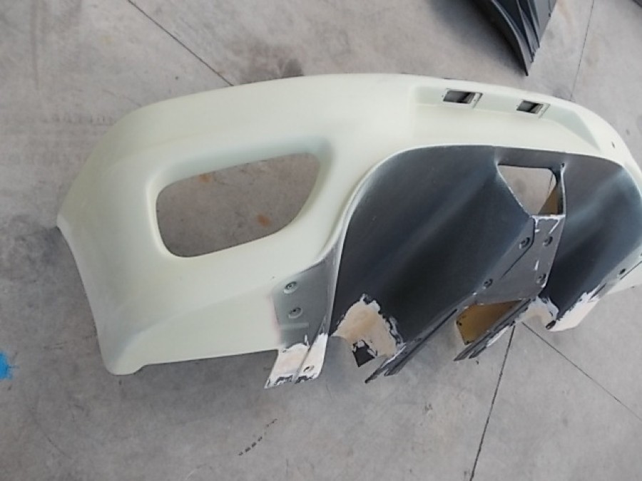 Für Ferrari Karosserieteile abzugeben Baujahr BJ -