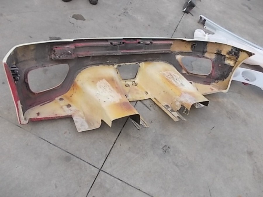 Für Ferrari Karosserieteile abzugeben Baujahr BJ -