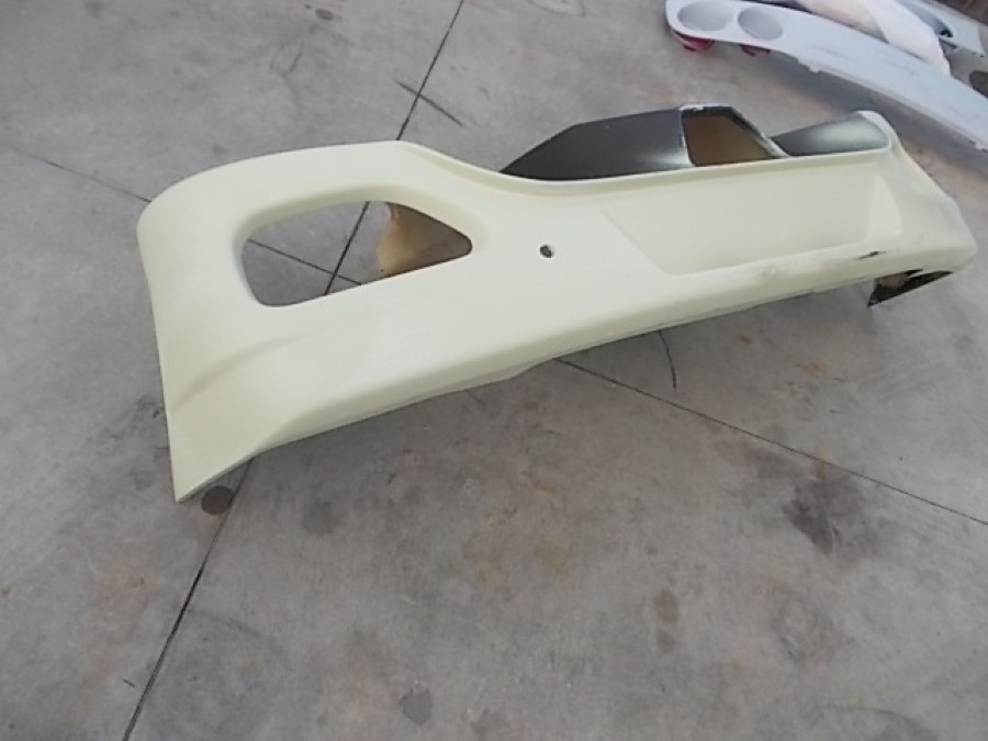 Für Ferrari Karosserieteile abzugeben Baujahr BJ -