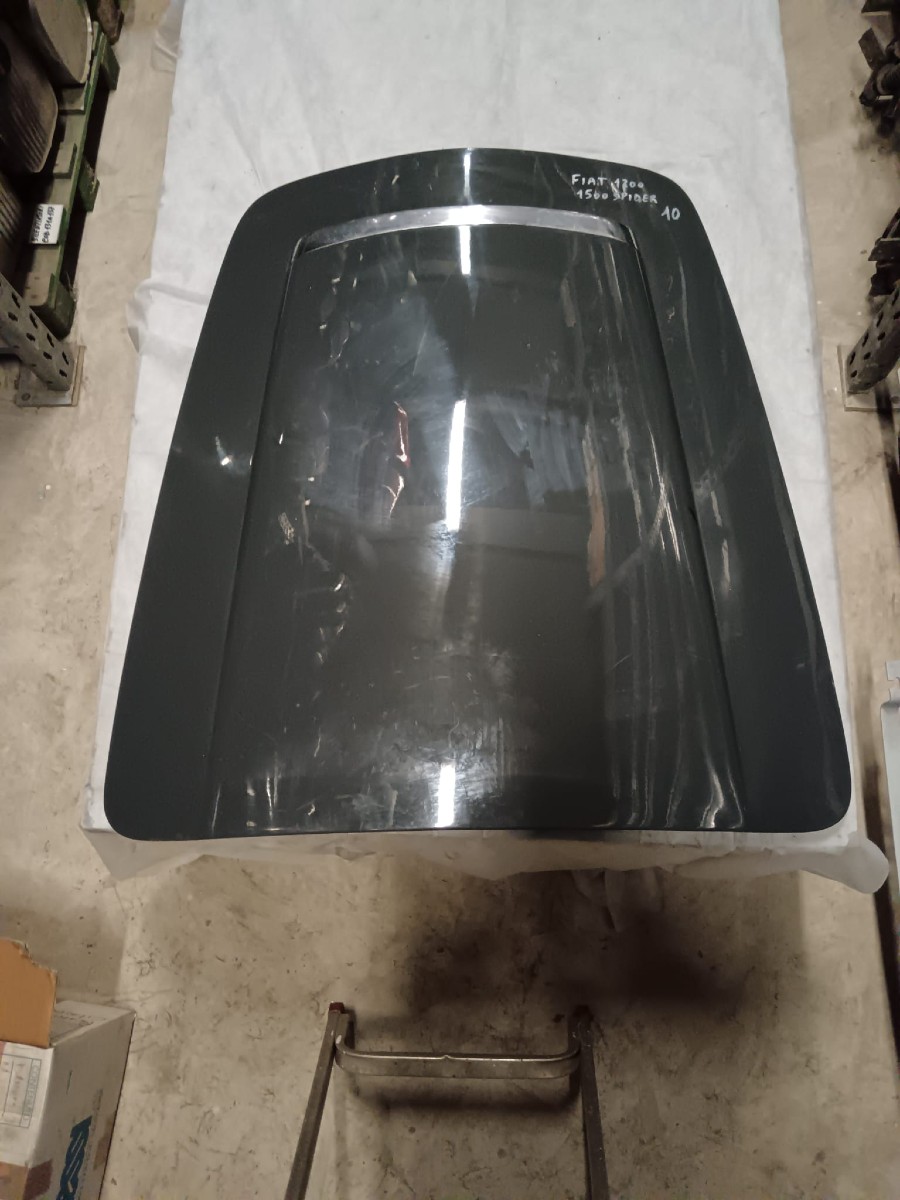 Karosserieteile für Fiat 1500 zu verkaufen Baujahr BJ -