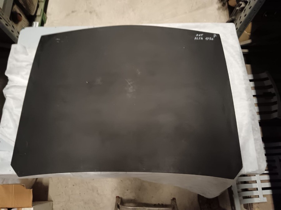 Für Alfa Romeo Karosserieteile abzugeben Baujahr BJ -