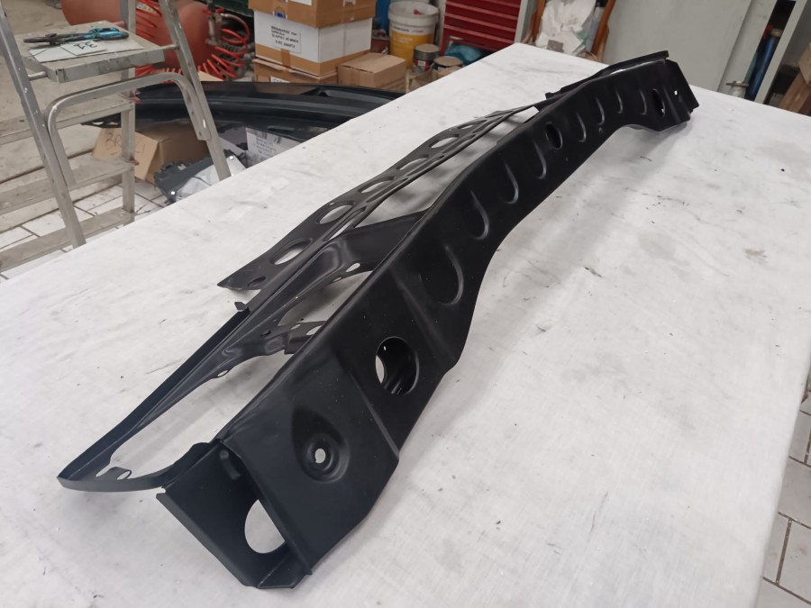 Für Maserati Biturbo Karosserieteile zu verkaufen Baujahr BJ -