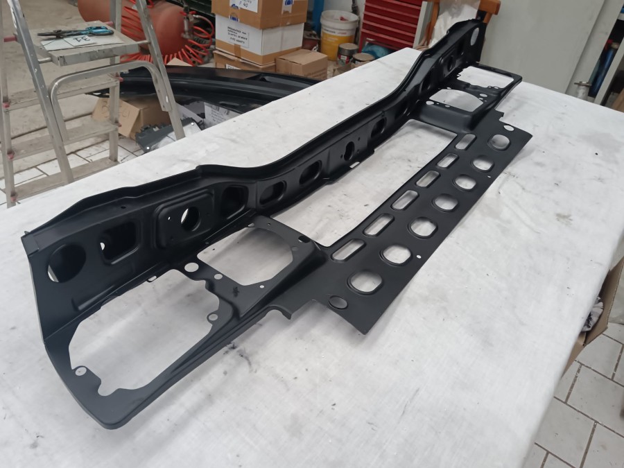 Für Maserati Biturbo Karosserieteile zu verkaufen Baujahr BJ -