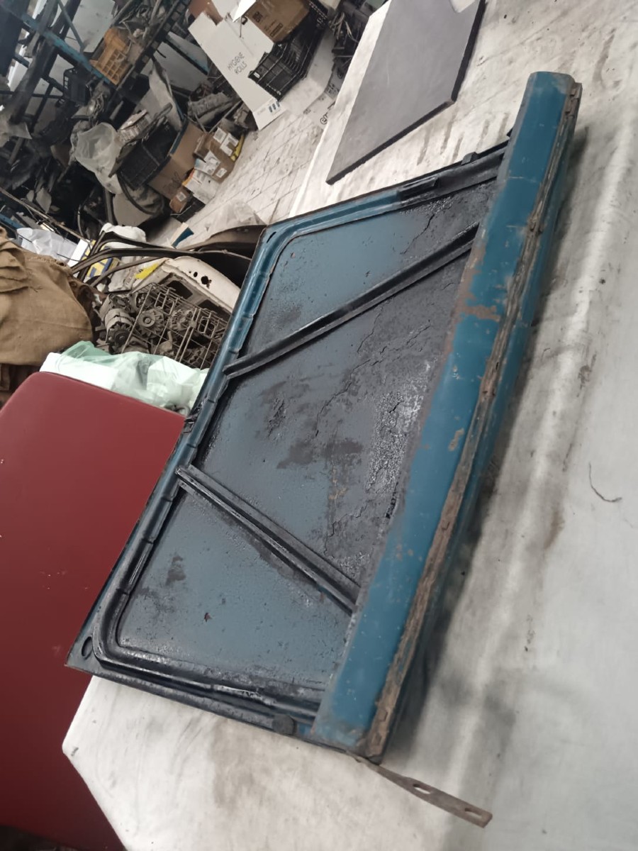 Karosserieteile für Fiat 1500 zu verkaufen Baujahr BJ -