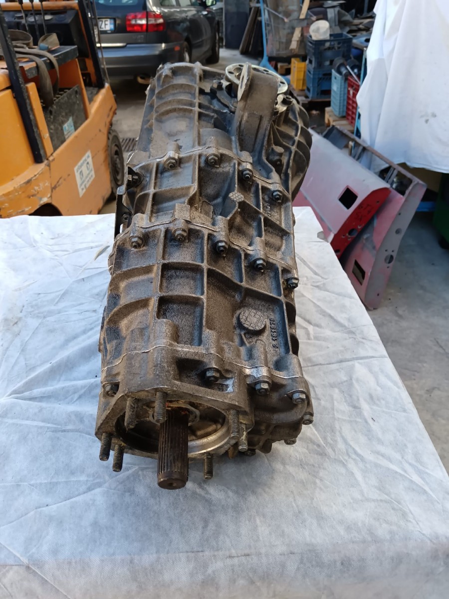 Für Ferrari Getriebe zu verkaufen Baujahr BJ -