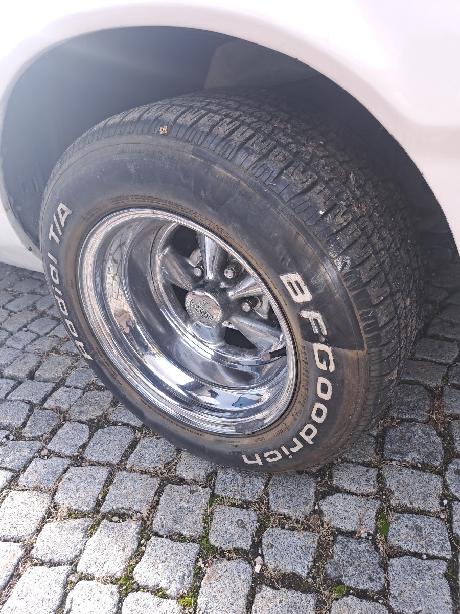 Biete Ford Thunderbird LT guter Zustand Baujahr BJ 01/1972