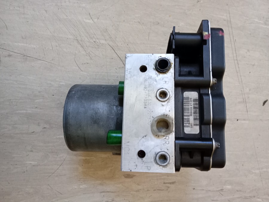 Für Maserati Bremsanlage abzugeben Baujahr BJ -