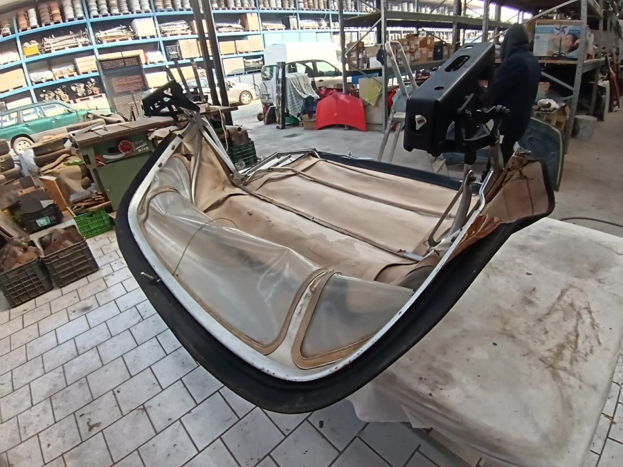 Für Mercedes Benz SL-Klasse Karosserieteile abzugeben Baujahr BJ -