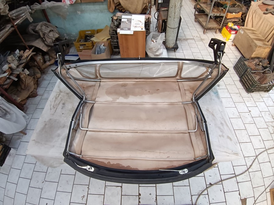 Für Mercedes Benz SL-Klasse Karosserieteile abzugeben Baujahr BJ -