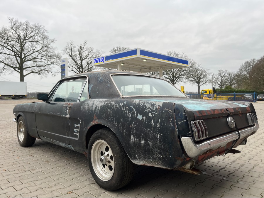 Ford Mustang coupe Baujahr BJ 02/1966
