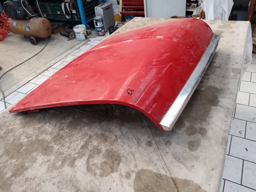 Für Oldtimer Karosserieteile zu verkaufen Baujahr BJ -