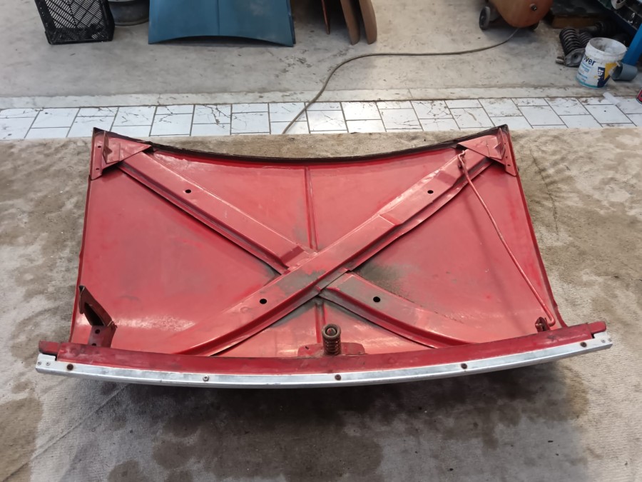 Für Oldtimer Karosserieteile zu verkaufen Baujahr BJ -