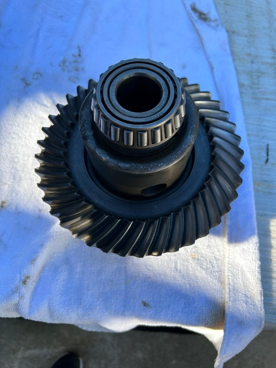 Für Alfa Romeo Montreal Getriebe zu verkaufen Baujahr BJ -