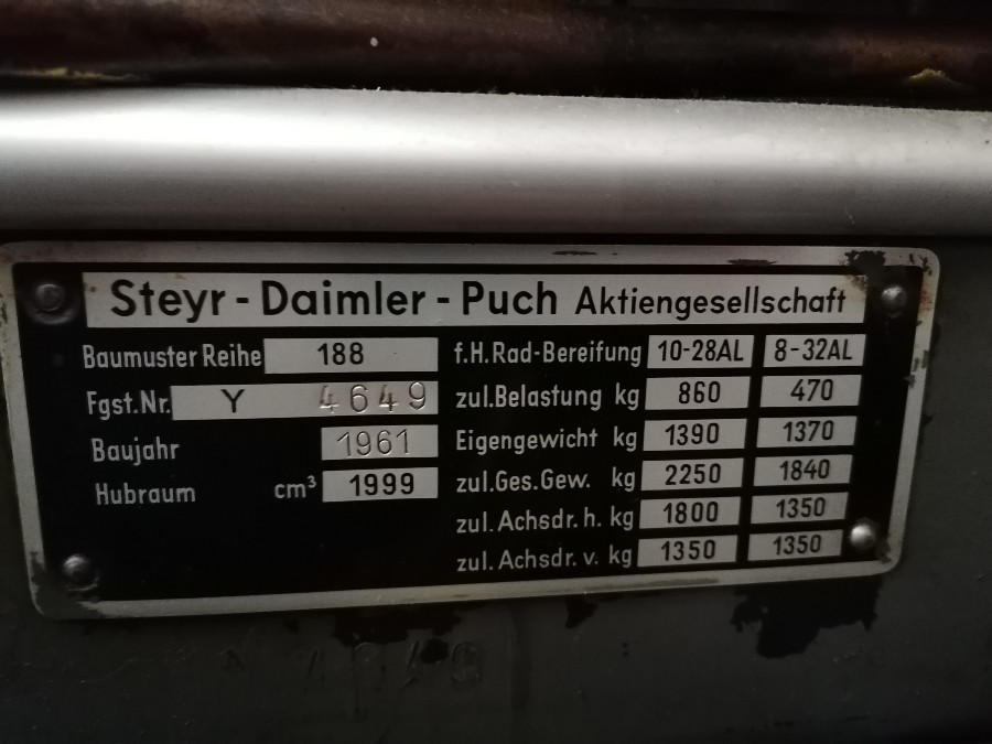 Klassiker Steyr 188 Daimler Puch Model; in gutem Zustand Baujahr BJ 01/1961