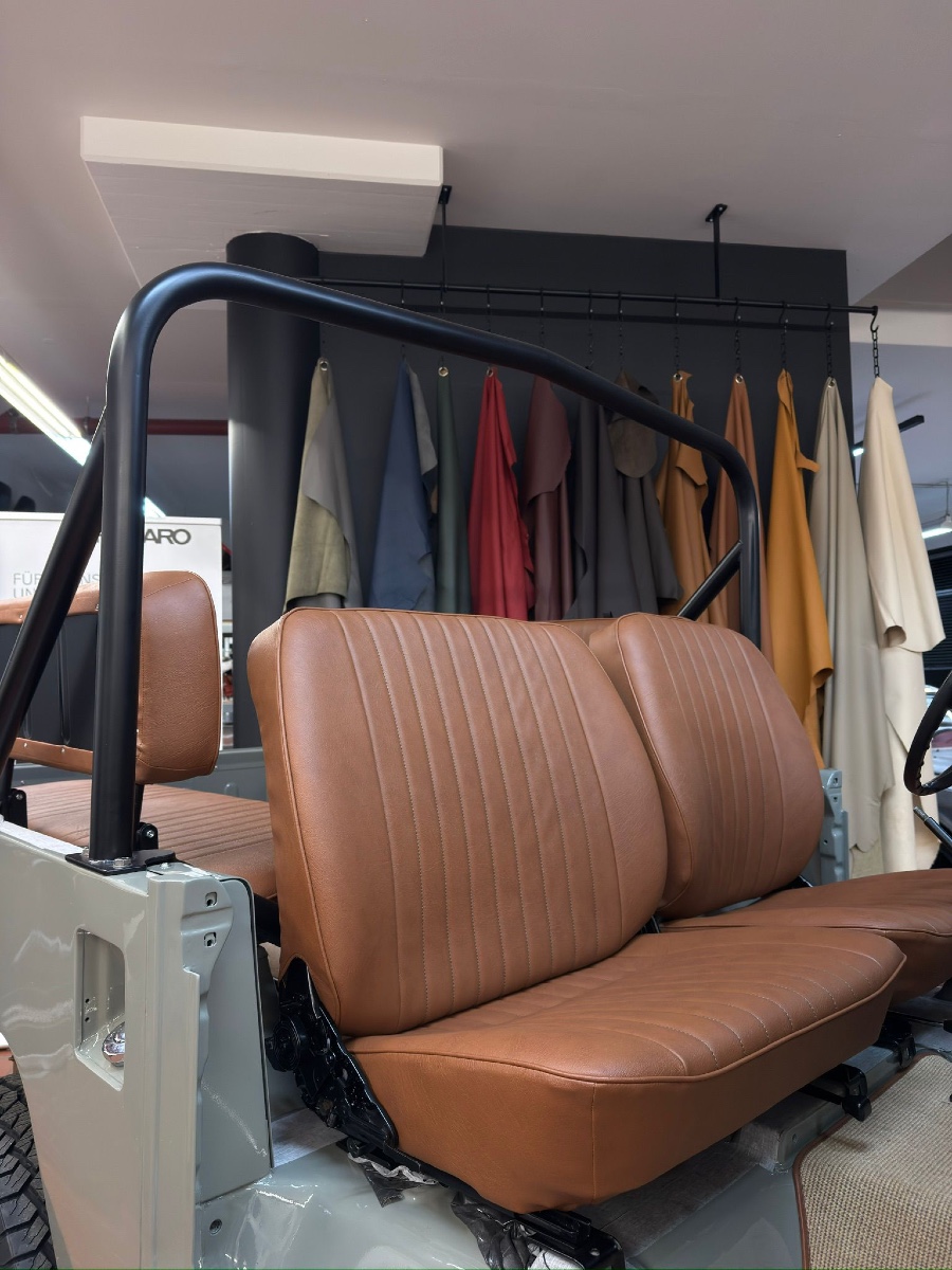 Toyota Land Cruiser FJ43 restauriert * Servo * H-Zulassung Baujahr BJ 03/1980