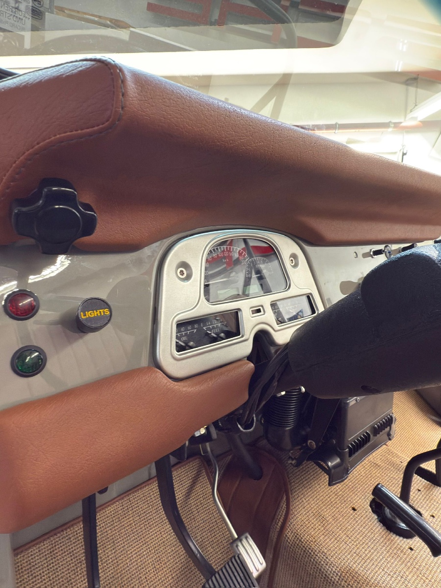 Toyota Land Cruiser FJ43 restauriert * Servo * H-Zulassung Baujahr BJ 03/1980