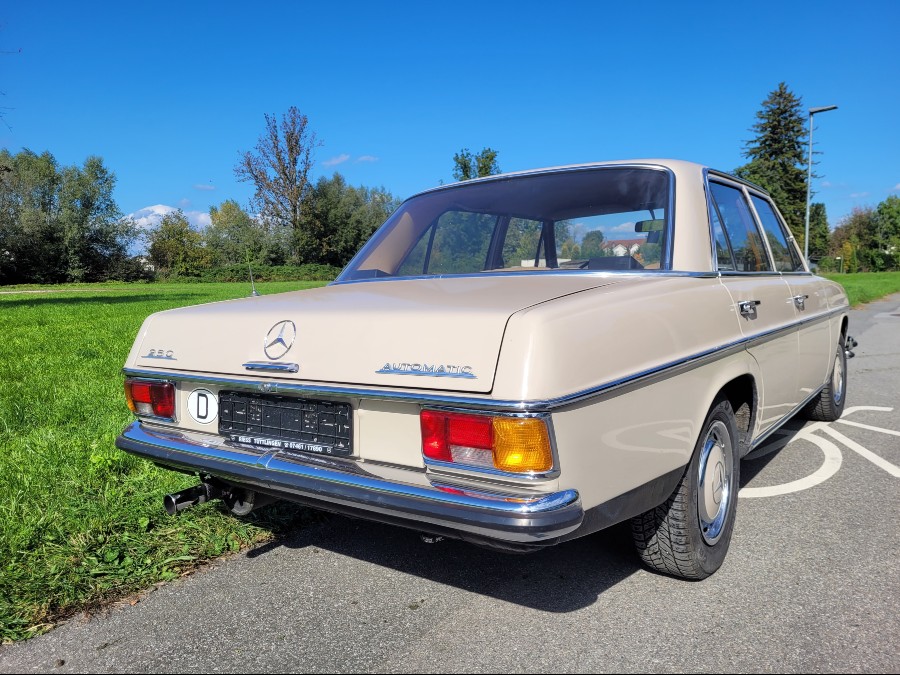 Biete Mercedes Benz 250 /8 W114 in gutem Zustand Baujahr BJ 01/1970