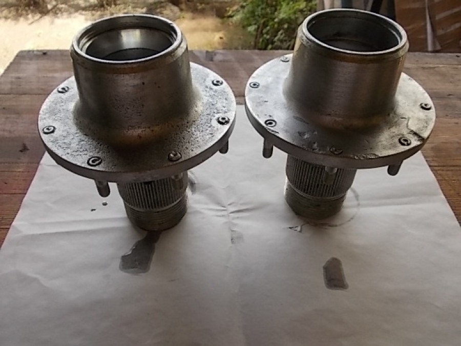 Für Maserati Hinterachse zu verkaufen Baujahr BJ -