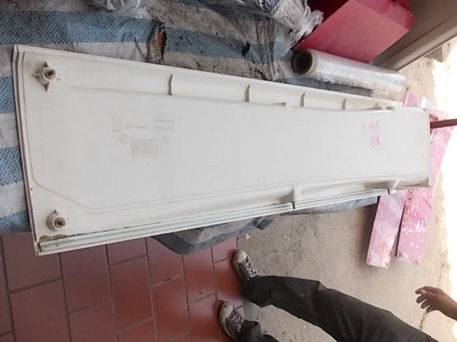 Für Ferrari Karosserieteile zu verkaufen Baujahr BJ -