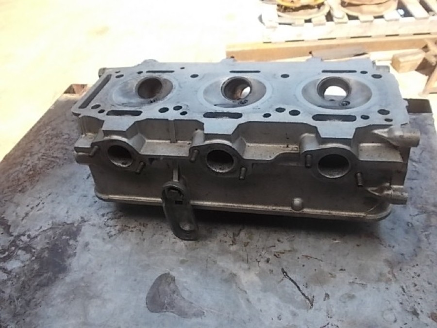 Motor für Alfa Romeo abzugeben Baujahr BJ -