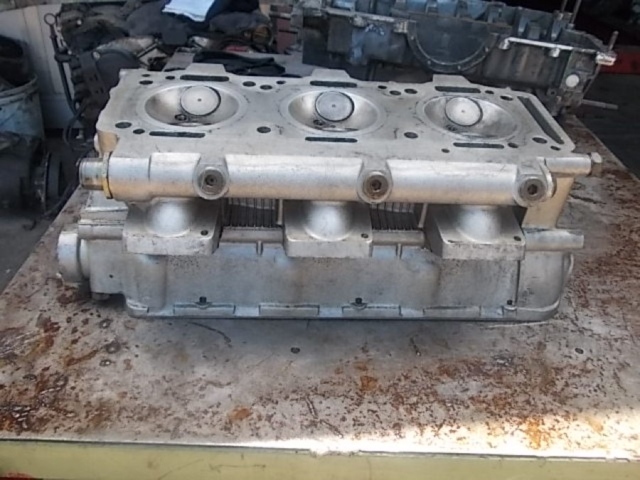 Motor für Alfa Romeo abzugeben Baujahr BJ -