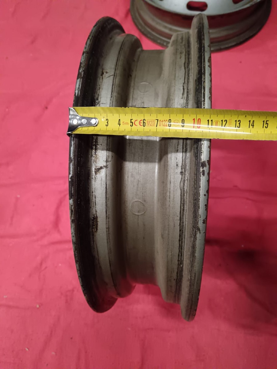 Verkaufe: Felgen & Reifen für Fiat 1200 Baujahr BJ -