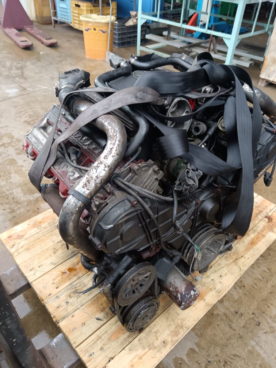 Motor für Maserati Biturbo abzugeben Baujahr BJ -