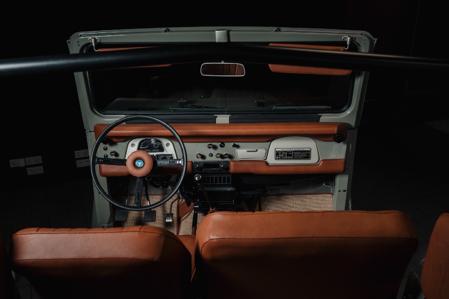 Toyota Land Cruiser FJ43 restauriert * Servo * H-Zulassung Baujahr BJ 03/1980