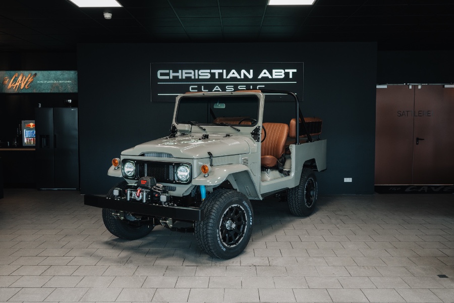 Toyota Land Cruiser FJ43 restauriert * Servo * H-Zulassung Baujahr BJ 03/1980