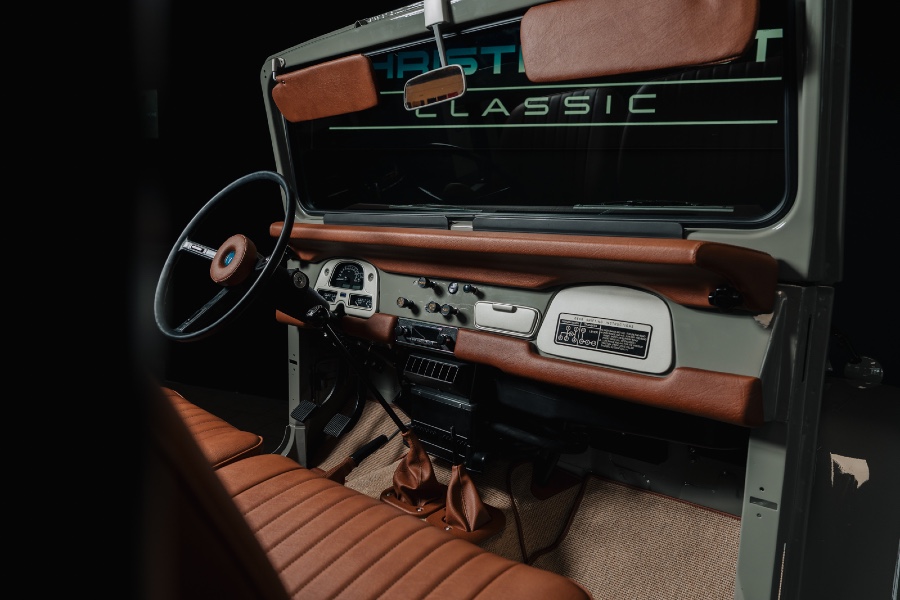 Toyota Land Cruiser FJ43 restauriert * Servo * H-Zulassung Baujahr BJ 03/1980