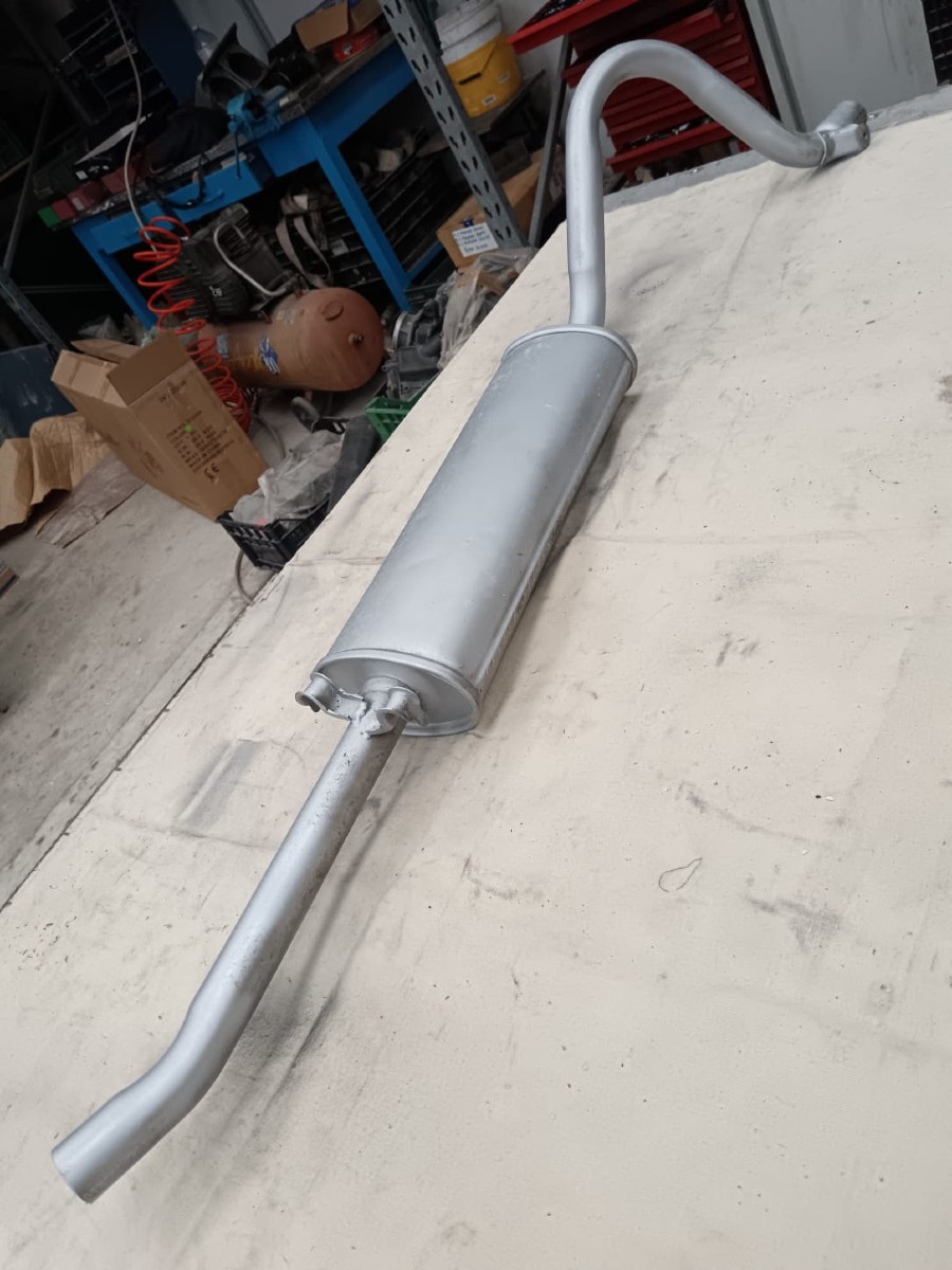 Auspuffanlage für Fiat 131 abzugeben Baujahr BJ -