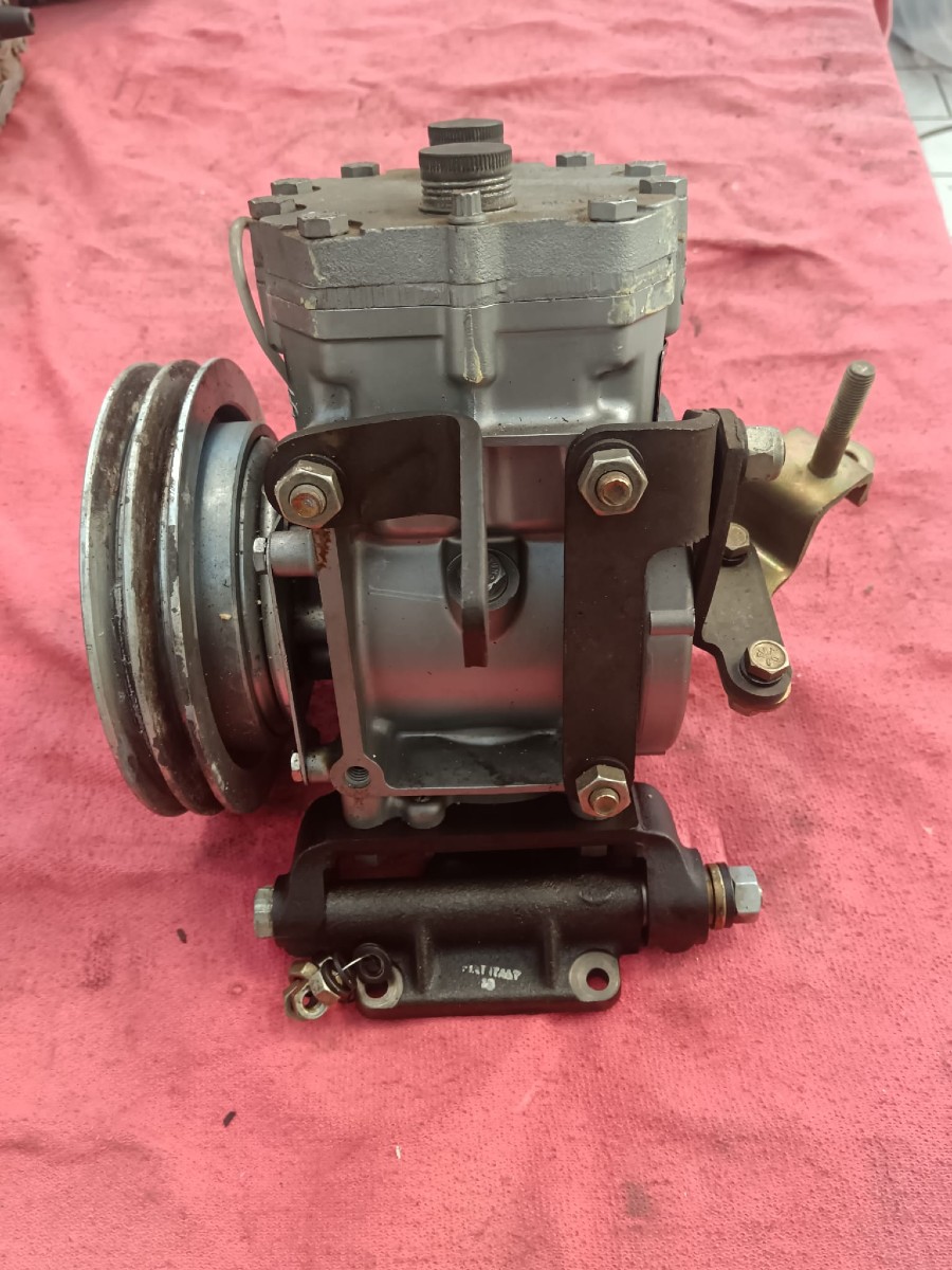 Für Fiat 130 Diverses… abzugeben Baujahr BJ -