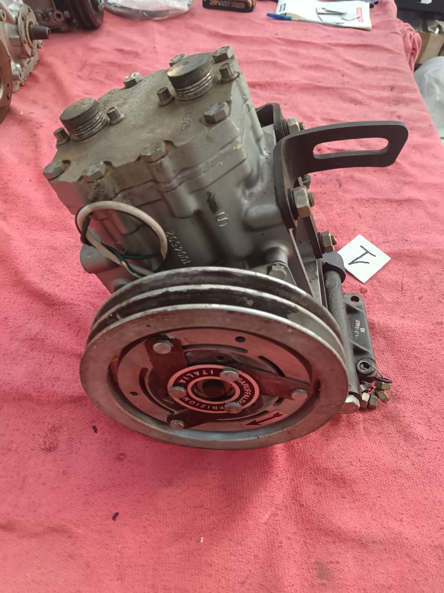 Für Fiat 130 Diverses… abzugeben Baujahr BJ -