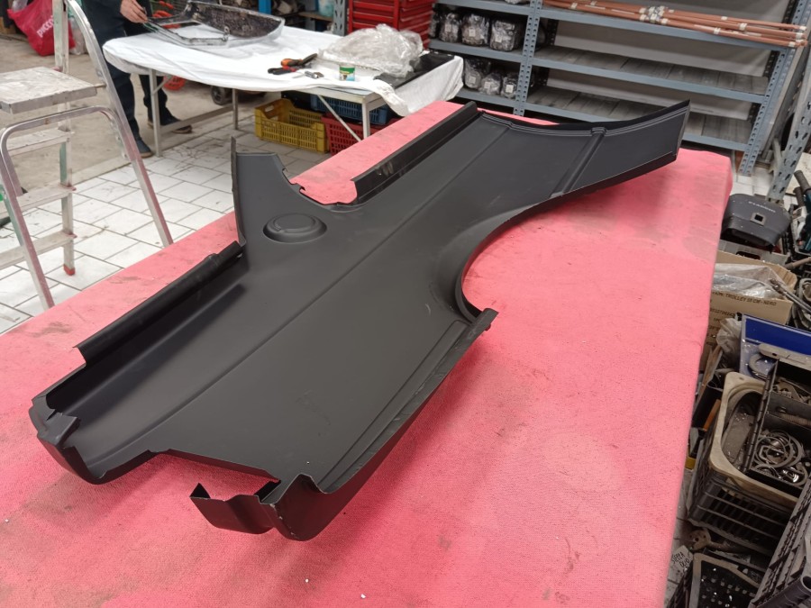 Karosserieteile für Maserati Biturbo zu verkaufen Baujahr BJ -