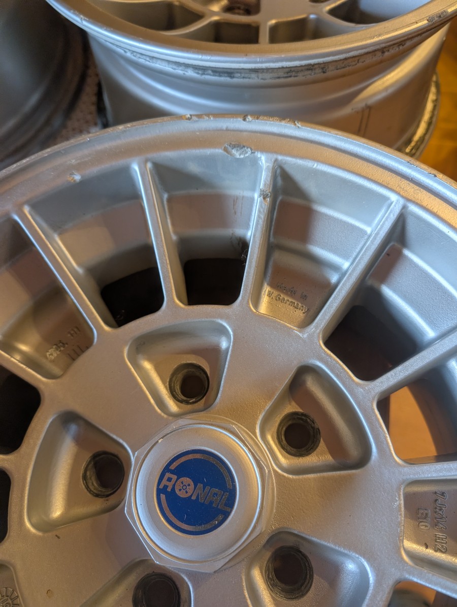 Felgen & Reifen für Opel Admiral abzugeben Baujahr BJ -