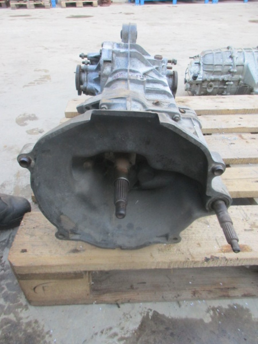 Für Alfa Romeo 75 Getriebe zu verkaufen Baujahr BJ -