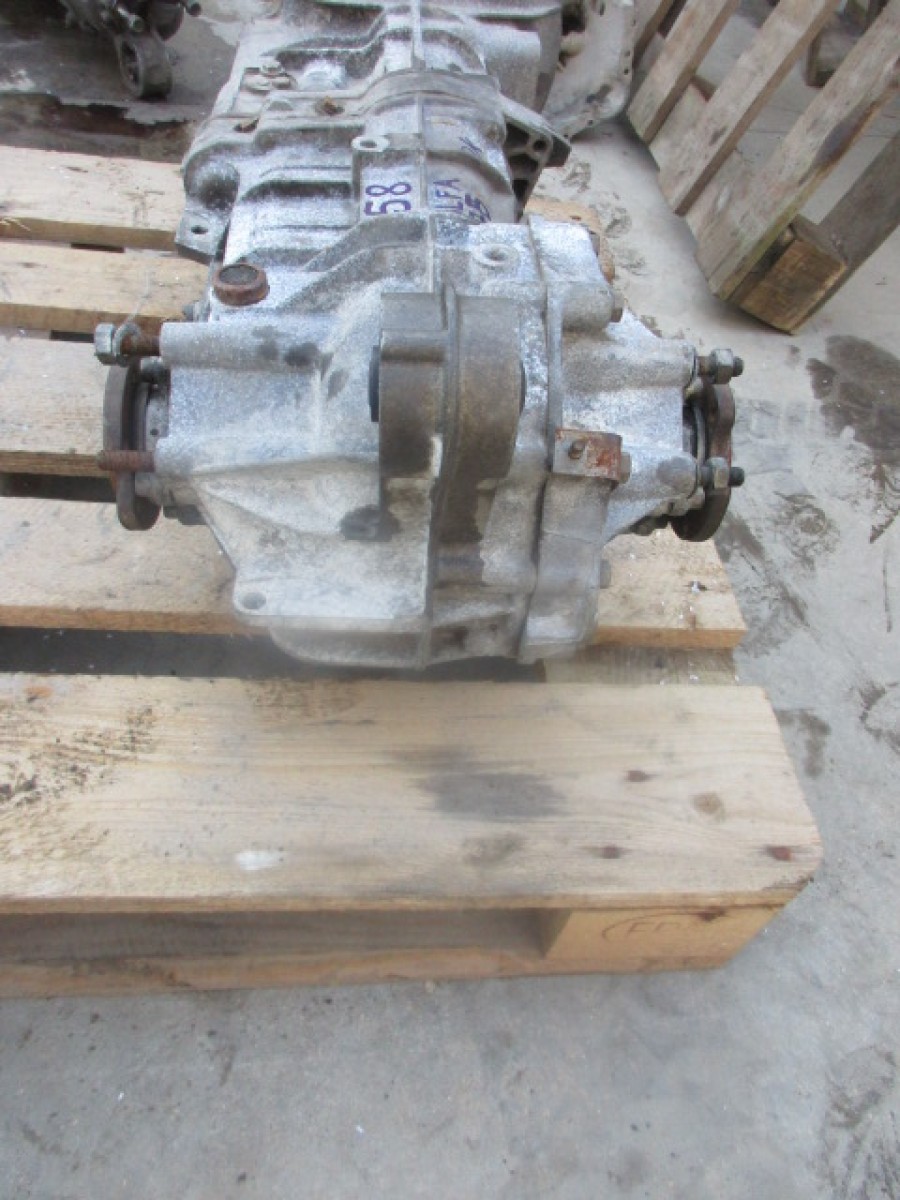 Für Alfa Romeo 75 Getriebe zu verkaufen Baujahr BJ -